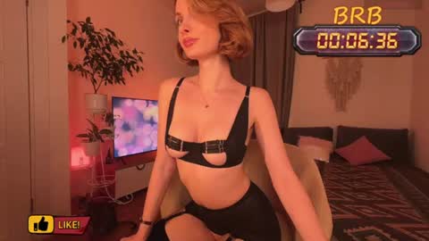 Lisa  online show from June 24, 2:05 pm