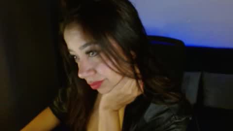  Liss  online show from November 23, 8:14 am