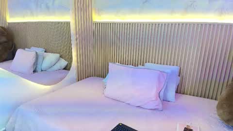 Snapshot of liss_reyes chatting on March 7, 12:02 pm Liss online show from March 7, 12:02 pm