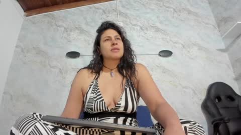 Snapshot of lissa_harris_ chatting on January 21, 2:54 am Lisa online show from January 21, 2:54 am