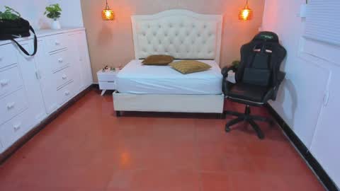 L I S S A  online show from January 18, 9:34 am