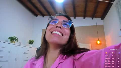 L I S S A  online show from February 11, 2:25 am