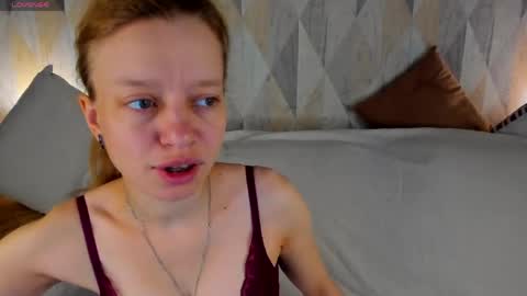 Snapshot of lissa_kitsune chatting on June 2, 1:07 am Lissa online show from June 2, 1:07 am
