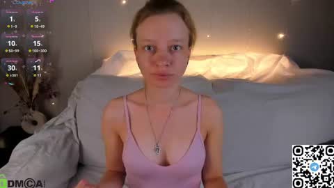 Snapshot of lissa_kitsune chatting on June 22, 11:35 pm Lissa online show from June 22, 11:35 pm