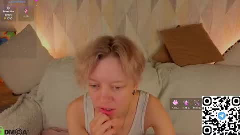 Snapshot of lissa_kitsune chatting on July 26, 1:14 am Lissa online show from July 26, 1:14 am