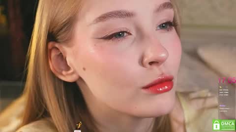 Snapshot of lissa_meooow chatting on May 17, 9:38 am your Liza again. Next stream Dec. 1 at 2 or 3 GMT online show from May 17, 9:38 am