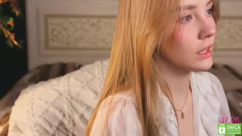 Snapshot of lissa_meooow chatting on June 7, 5:44 am your Liza again. Next stream Dec. 1 at 2 or 3 GMT online show from June 7, 5:44 am