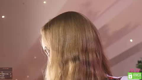 Snapshot of lissa_meooow chatting on July 25, 2:14 pm your Liza again. Next stream Dec. 1 at 2 or 3 GMT online show from July 25, 2:14 pm