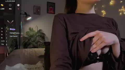 lissa_rose online show from March 17, 7:06 pm