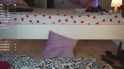 Snapshot of lissa_wayne chatting on February 27, 11:37 pm lissa_wayne online show from February 27, 11:37 pm