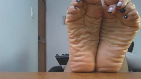 Lissafeethot online show from November 20, 8:52 pm