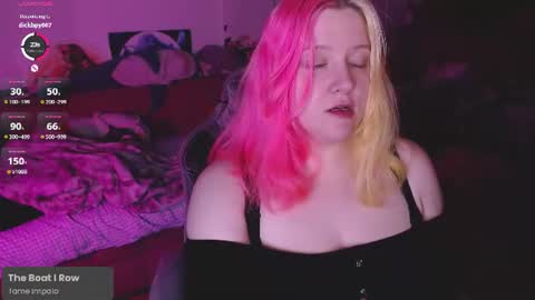Snapshot of lissamuff chatting on July 13, 6:33 pm Lissa online show from July 13, 6:33 pm