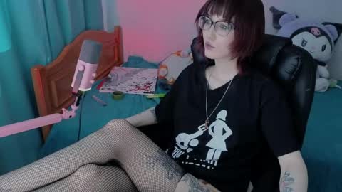 Snapshot of lissaros chatting on June 4, 12:00 pm lissaros online show from June 4, 12:00 pm