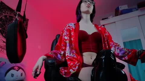 lissaros online show from June 30, 1:01 pm