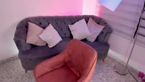 Lisssa online show from November 12, 8:30 pm