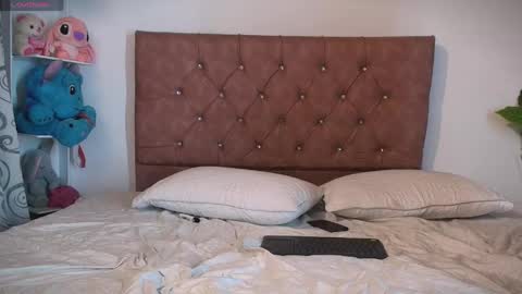 lissy_kimmy online show from May 9, 6:35 pm