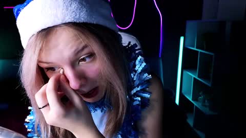 Lena online show from December 14, 1:28 am