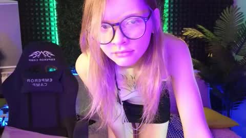 Lena online show from October 7, 2:20 am