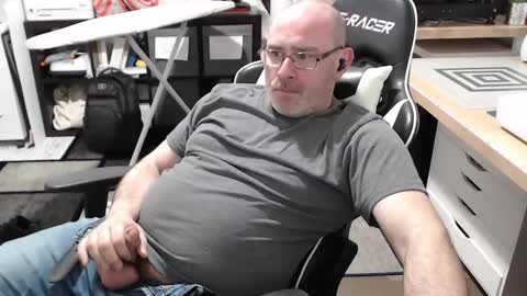 Snapshot of litemike7 chatting on February 27, 3:36 am litemike7 online show from February 27, 3:36 am