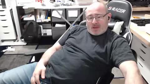 Snapshot of litemike7 chatting on March 1, 11:37 pm litemike7 online show from March 1, 11:37 pm