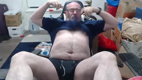 Snapshot of litemike7 chatting on November 18, 2:50 am litemike7 online show from November 18, 2:50 am