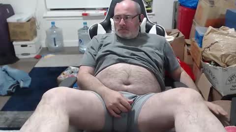 Snapshot of litemike7 chatting on November 19, 2:33 am litemike7 online show from November 19, 2:33 am