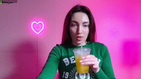 Tina online show from May 18, 4:35 pm