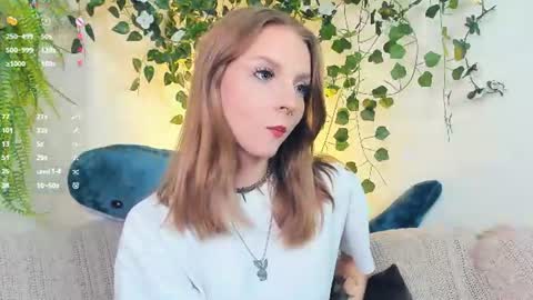 Snapshot of little__caprice chatting on June 30, 7:42 am Bella online show from June 30, 7:42 am