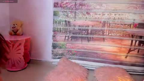 Snapshot of little__doll18 chatting on July 14, 2:27 am little__doll18 online show from July 14, 2:27 am