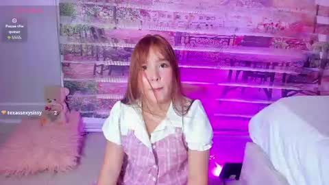Snapshot of little__doll18 chatting on July 18, 7:06 pm little__doll18 online show from July 18, 7:06 pm