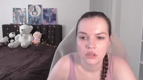 Snapshot of little__flowers chatting on July 2, 7:14 am little__flowers online show from July 2, 7:14 am