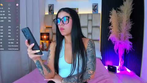Snapshot of little__sophie18 chatting on August 3, 7:39 pm Sophie ---- connected from 1400 to 2100 Colombia time online show from August 3, 7:39 pm