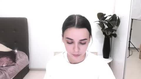 Snapshot of little_ami_ chatting on April 9, 8:09 am Ami online show from April 9, 8:09 am