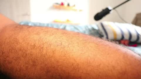 Snapshot of little_bear00 chatting on June 21, 1:03 pm Little bear - give my room a like thanks. online show from June 21, 1:03 pm