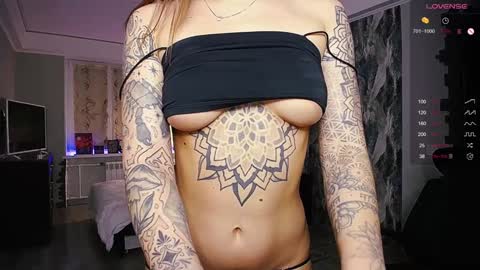 Birdy online show from December 23, 2:28 pm