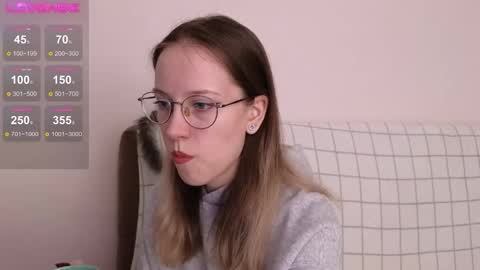 little_bliss online show from November 28, 6:43 pm