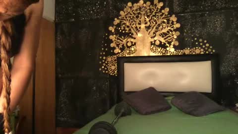 Snapshot of little_devil_diablita90 chatting on June 13, 7:01 pm Diablita online show from June 13, 7:01 pm