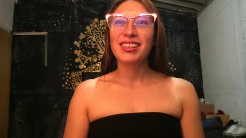 Diablita online show from July 12, 9:28 pm