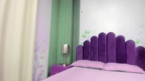 Snapshot of little_doll_4u chatting on February 13, 10:12 am ANNI online show from February 13, 10:12 am