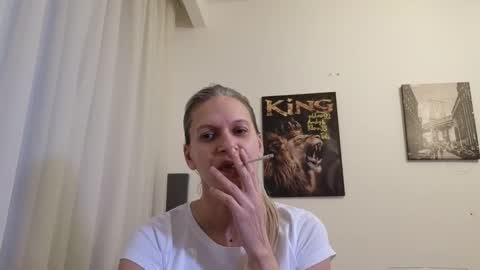 Snapshot of little_heart_andreea chatting on January 21, 11:55 pm little_heart_andreea online show from January 21, 11:55 pm