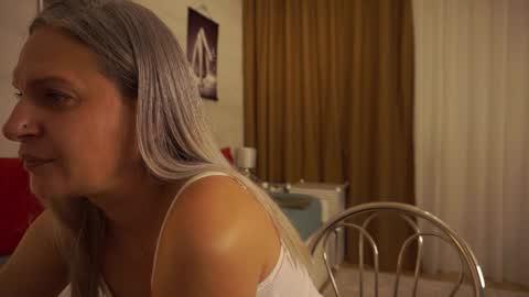 Snapshot of little_heart_andreea chatting on November 3, 6:09 pm little_heart_andreea online show from November 3, 6:09 pm