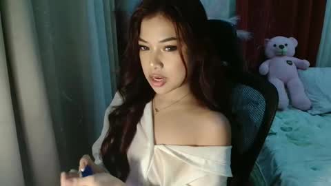 JELYAN online show from April 12, 6:46 pm