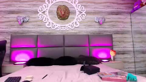 little_mayy online show from March 13, 11:50 am