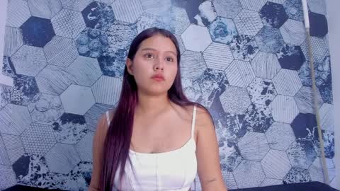 Snapshot of little_mia00 chatting on April 1, 12:17 pm Mia online show from April 1, 12:17 pm