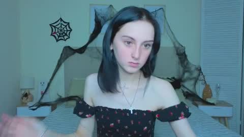 Snapshot of little_mollee chatting on November 1, 9:28 pm little_mollee online show from November 1, 9:28 pm