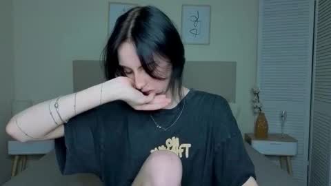 Snapshot of little_mollee chatting on November 12, 10:09 pm little_mollee online show from November 12, 10:09 pm