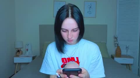 Snapshot of little_mollee chatting on November 14, 4:28 pm little_mollee online show from November 14, 4:28 pm