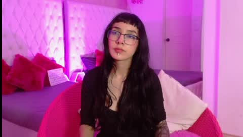 Paulette online show from May 27, 4:20 am