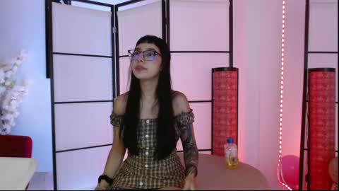 Paulette online show from May 30, 4:42 am