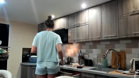 Snapshot of little_princess777 chatting on October 25, 1:29 pm my Instagram online show from October 25, 1:29 pm